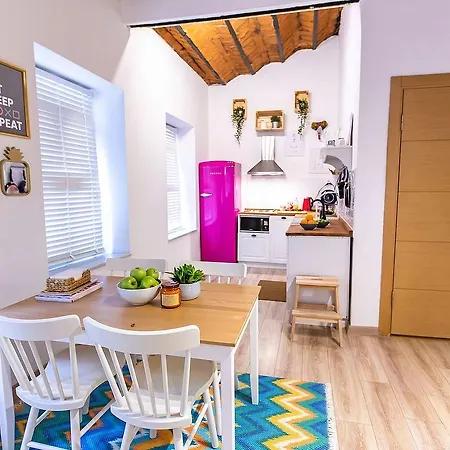 Flats Company Ajda מלון